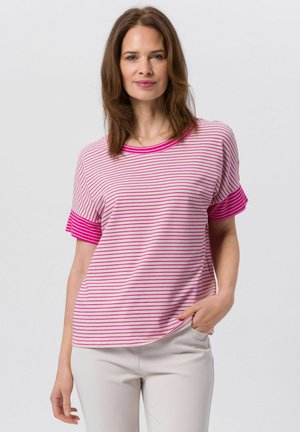 BOUQUET OF FLOWERS - Print T-shirt - beige / pink