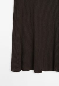 Massimo Dutti LONG RIBBED KNIT - Jupe longue - brown