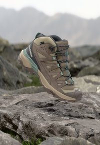 Non sélectionné, desert tan/iron/green milieu