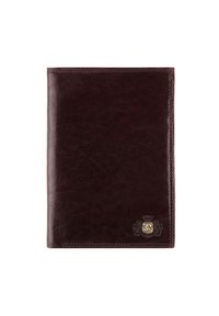 Bruine leren paspoorthouder met een gladde textuur, voorzien van een gouden embleem in de rechterbenedenhoek en gestikte randen.