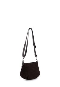 Ciemnobrązowa torebka na ramię ze skóry zamszowej o zaokrąglonym kształcie. Posiada odpinany pasek i metalowe akcenty dla trwałości. Gładka faktura.