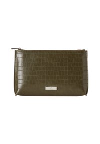 Pouch in ecopelle verde oliva con texture a sorpresa di coccodrillo, dotato di accessori in tonalità argento e chiusura a zip nella parte superiore.