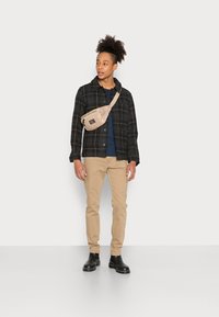 Diesel 2019 D-STRUKT - Calças de ganga justas - 09c83 7bd