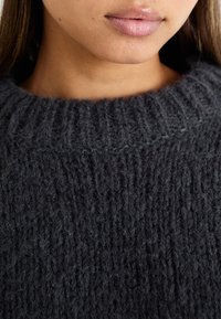 Vero Moda Sweter