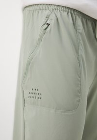 Nike Performance PHENOM RUNNING DIVISION - Παντελόνι φόρμας - jade horizon/silver