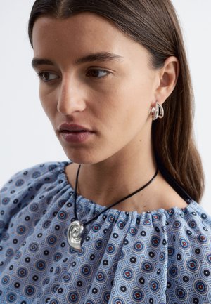 & OTHER STORIES, & OTHER STORIES DOUBLE HOOP EARRINGS - Kõrvarõngad - silver-coloured