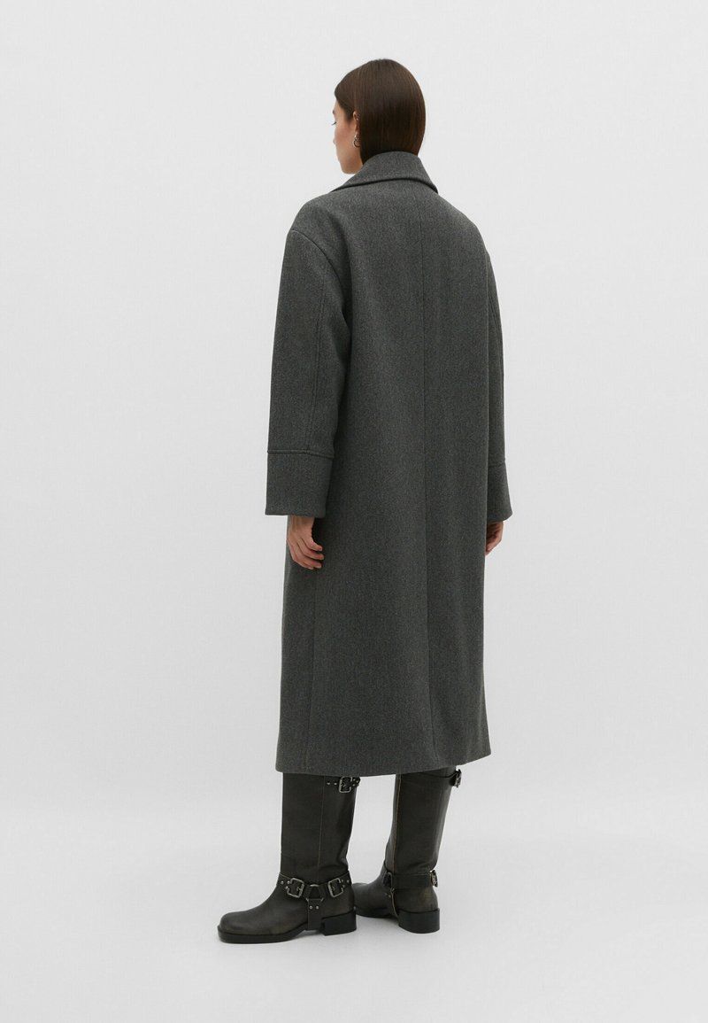 Stradivarius SOFT-TOUCH - Klassischer Mantel - dark grey 