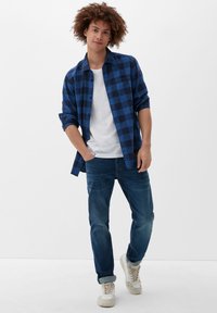 QS RICK - Straight leg jeans - tiefblau