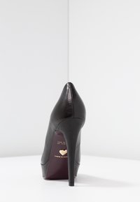 Tamaris Heart & Sole Szpilki
