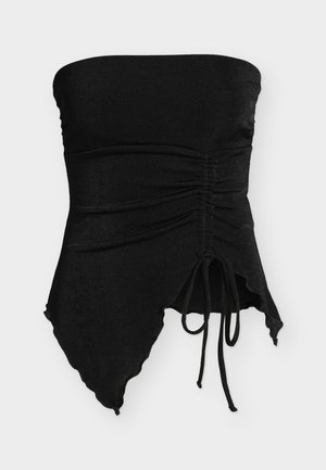 Zwarte, strapless top met ruches en een asymmetrische puntige zoom en een strikdetail aan de voorkant, gemaakt van een gladde, licht glanzende stof.