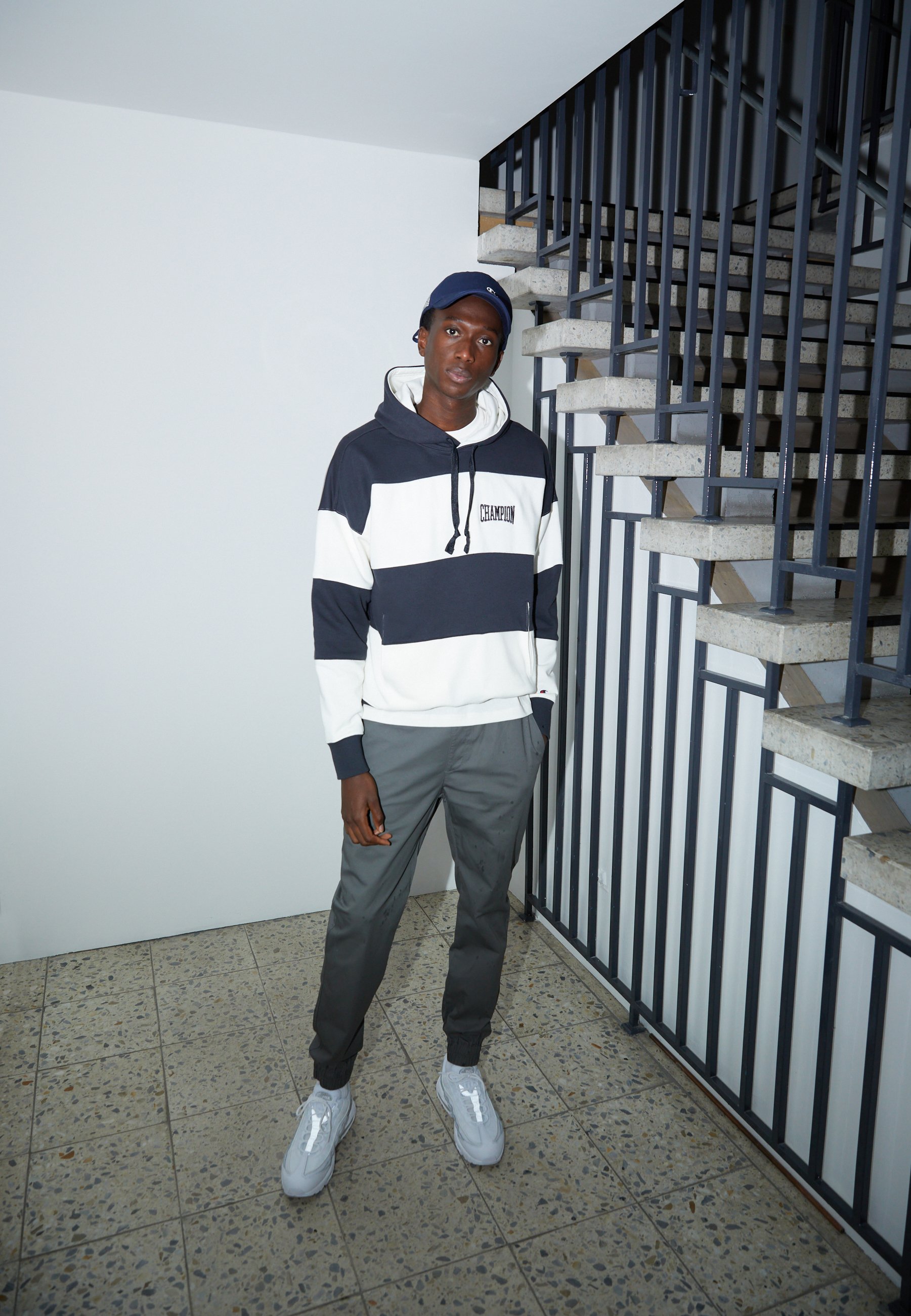 Champion Rochester HOODED - Sudadera - black/white/negro - Zalando.es