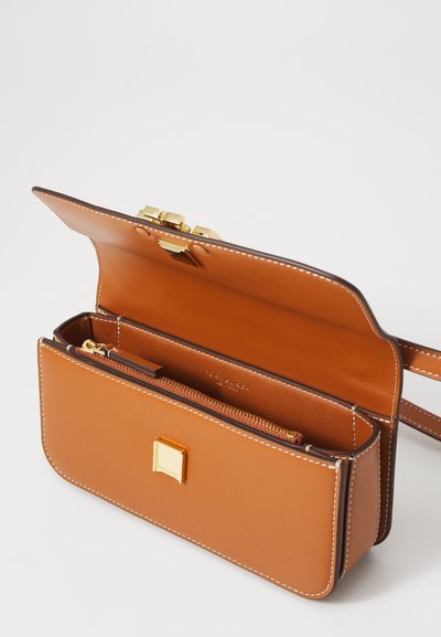 Tory Burch ELEANOR SMALL CONVERTIBLE SHOULDER BAG - Handbag - whiskey