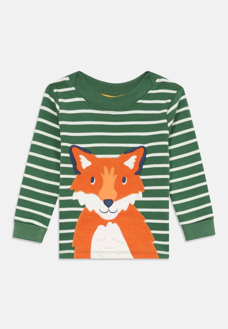 Zaļa un balta svītrainā garo piedurkņu krekls ar oranžu lapsas grafiku. Lapsai ir zilas ausis un balts krūšu daļa, ar izšūtiem elementiem.