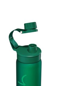 Grüne Edelstahl-Wasserflasche mit einem Schraubverschluss und einem integrierten Griff. Die Oberfläche hat ein mattes Finish, das für einen einfachen Halt sorgt.