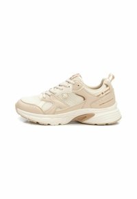 Scarpa sportiva beige con materiali in mesh e sintetici, suola imbottita e modelli distintivi sui lati con un tassello nella parte posteriore.