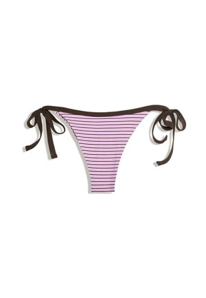 Ružové a čierne pruhované plavkové nohavičky s čiernymi bočnými zaväzovaním na bielom pozadí.