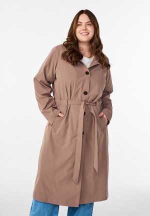 MIT KAPUZE UND BINDEGÜRTEL - Klassisk frakke - pine bark