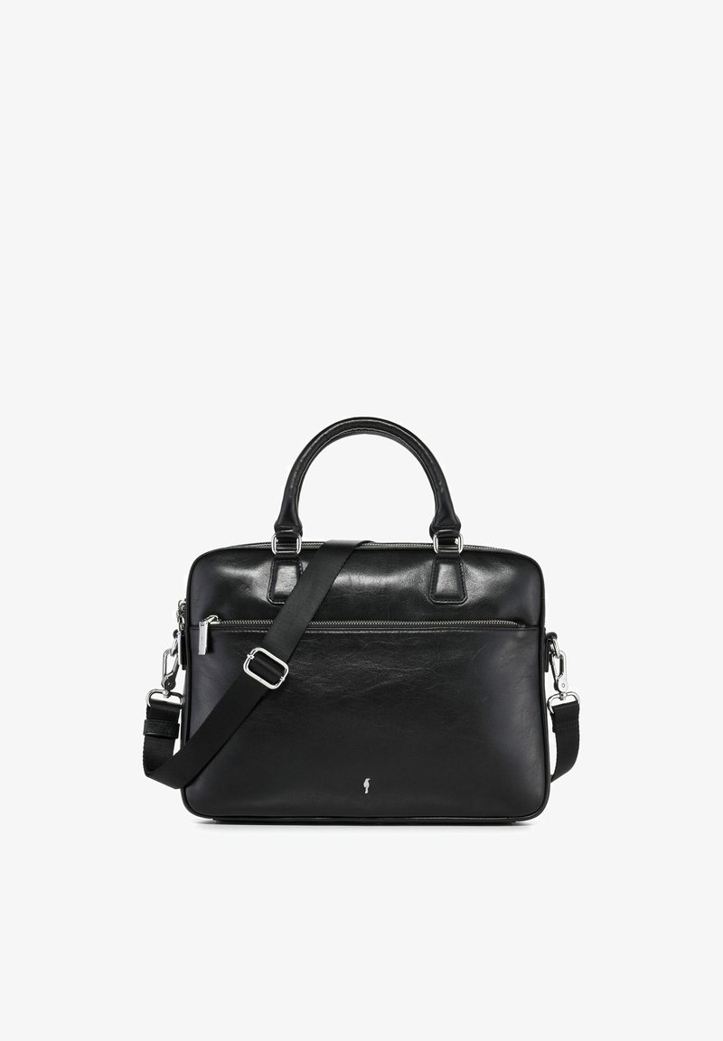 Czarna skórzana teczka z dwoma uchwytami, przednia kieszeń na zamek oraz regulowany pasek na ramię, przedstawiona na jednolitym białym tle.