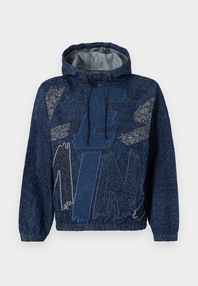 Sweatshirt à capuche bleu marine avec un tissu à motifs complexes, une grande inscription graphique et des poignets et un ourlet élastiqués.