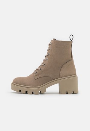 Plateaustiefelette - taupe