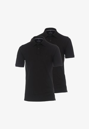 Mustat poolopaidat kauluksella ja nappilistoilla, valmistettu sileästä kankaasta. Kaksi paitaa esillä, toinen toisen edessä.