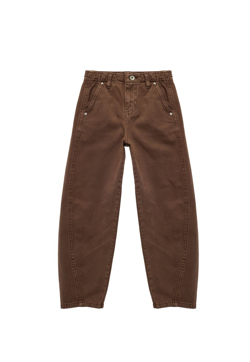 Bruine, high-waisted jeans met een relaxte pasvorm, heeft twee voorzakken, een knoopsluiting en zichtbare stiksels langs de zijkanten.