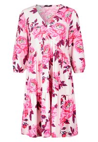 Robe fleurie rose longueur genou avec manches 3/4, décolleté en V, taille froncée, motifs audacieux de grosses fleurs roses foncées et violettes.
