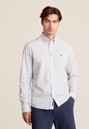 Lange mouw knopenoverhemd in lichtblauw met een geometrisch patroon. Kenmerkt zich door een button-down kraag en een klein geborduurd logo op de borst.