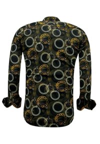 Zwarte longsleeve shirt van stof met een patroon van met elkaar verbonden gouden kettingen en witte cirkels, met een gladde textuur en een klassieke kraag.