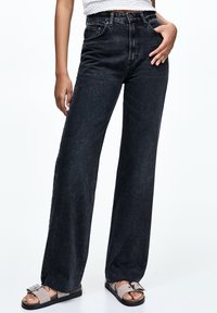 PULL&BEAR Vaqueros rectos - black