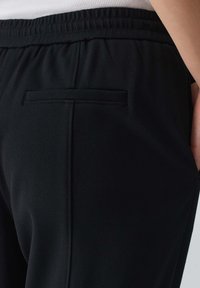 OPUS ELOPA REMIX - Stoffhose - black