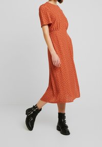 New Look Vapaa-ajan mekko - brown