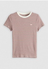 Camiseta de manga corta a rayas rojas y crema, con cuello redondo y un pequeño bolsillo en el pecho, hecha de suave tela de algodón.