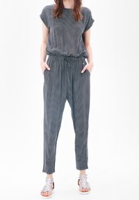 s.Oliver Mono - black