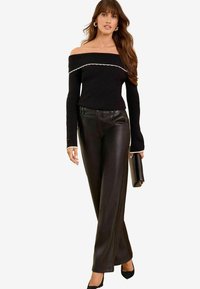 Love & Roses SCALLOP OFF THE SHOULDER - Džemperis - black