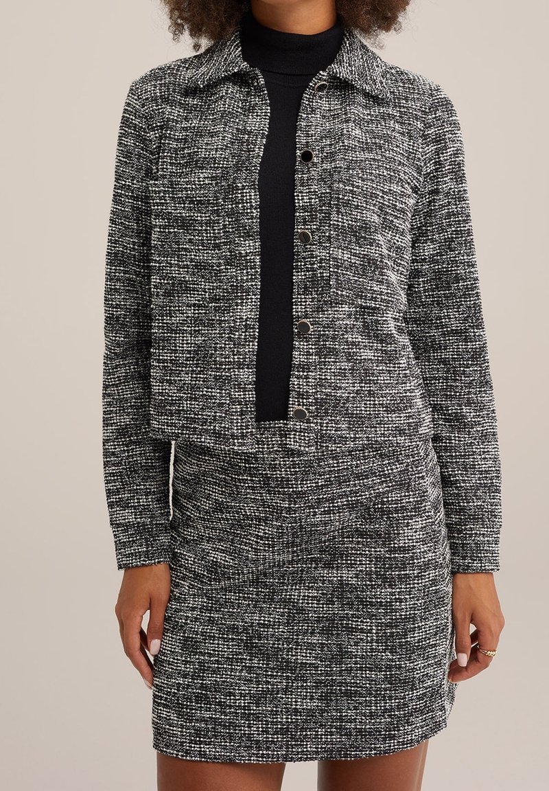 WE Fashion Kevyt takki - black