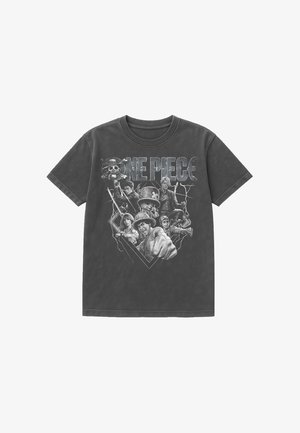 Black T-shirt featuring grayscale artwork of One Piece characters with the series title above them.
