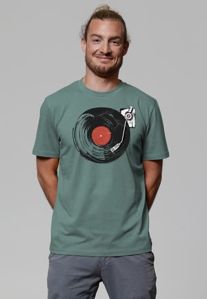watapparel Print T-shirt - green bay