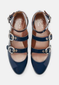 Scarosso LINDA PEACOCK  ciemnoliliowy