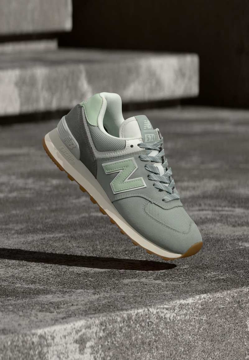 W574 lone star grey/bayberry/grey