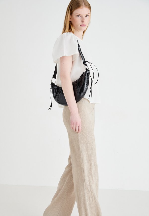 ONLKAYLIE PANT - Trousers - beige3