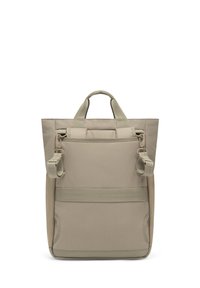 Borsa tote beige realizzata in tessuto resistente, dotata di due manici corti, tracolla regolabile e una finitura testurizzata con tasche laterali.