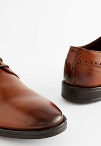 Next SIGNATURE LEATHER DERBY SHOES - Derbies & Richelieus - tan brown