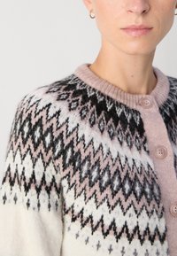 Lindex CARDIGAN TONE FAIR ISLE - Cardigan - light beige