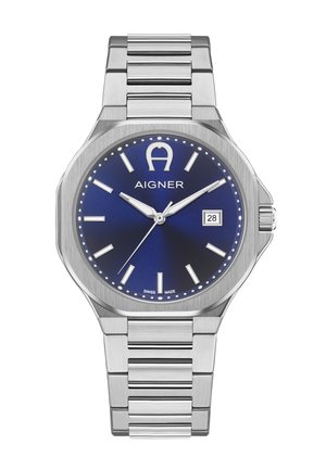 Silberne Metallarmbanduhr mit blauem Zifferblatt, weißen Stundenmarkierungen, Datumsanzeige bei 3 Uhr und „Aigner“-Logo unterhalb von 12 Uhr.