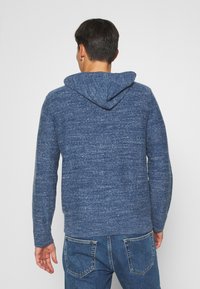 GAP Sweter