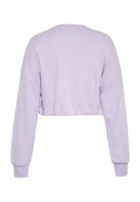 Felpa viola corta con maniche lunghe e scollatura rotonda. Tessuto morbido e liscio con orlo elasticizzato per un look aderente.
