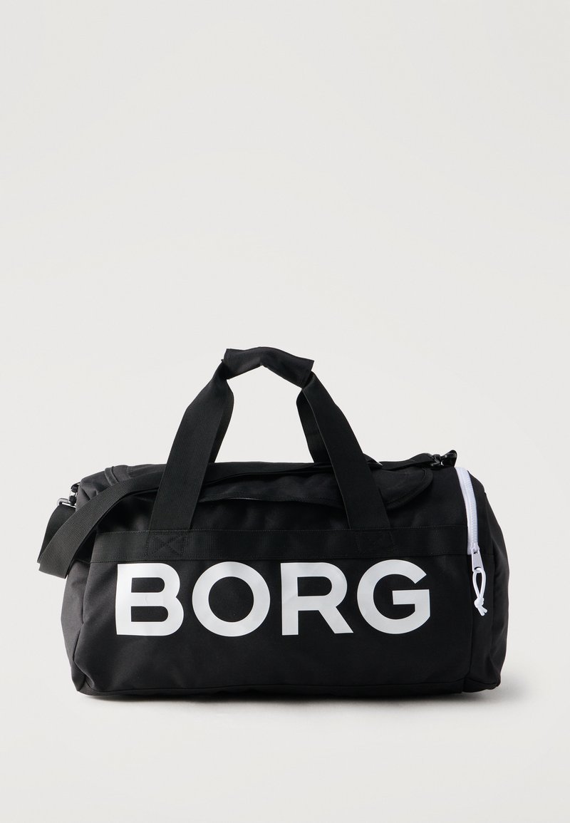 Borsa da viaggio nera con due manici e tracolla, cerniera bianca, e "BORG" stampato in grandi lettere bianche sul lato.