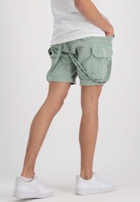 Alpha Industries UTILITY  - Šortky - dusty green