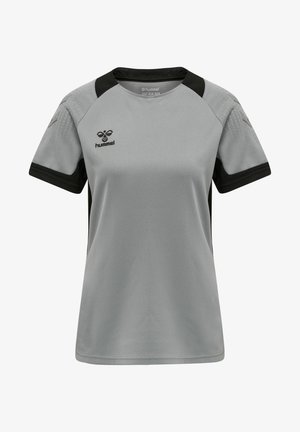 Grijs sportshirt met zwarte accenten, gemaakt van ademend materiaal. Heeft een ronde halslijn en korte mouwen, met een logo op de voorkant.